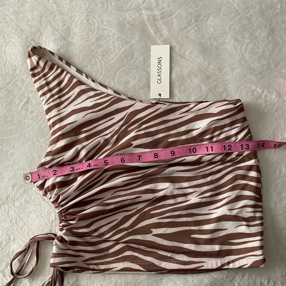 NWT Zebra Print One Shoulder Cropped Cut Out Side Top - Picture 9 of 11